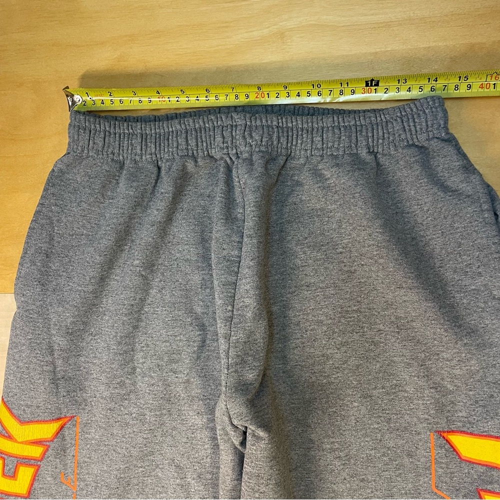 Thrasher Skateboard Mag Sweatpants - Picture 5 of 7